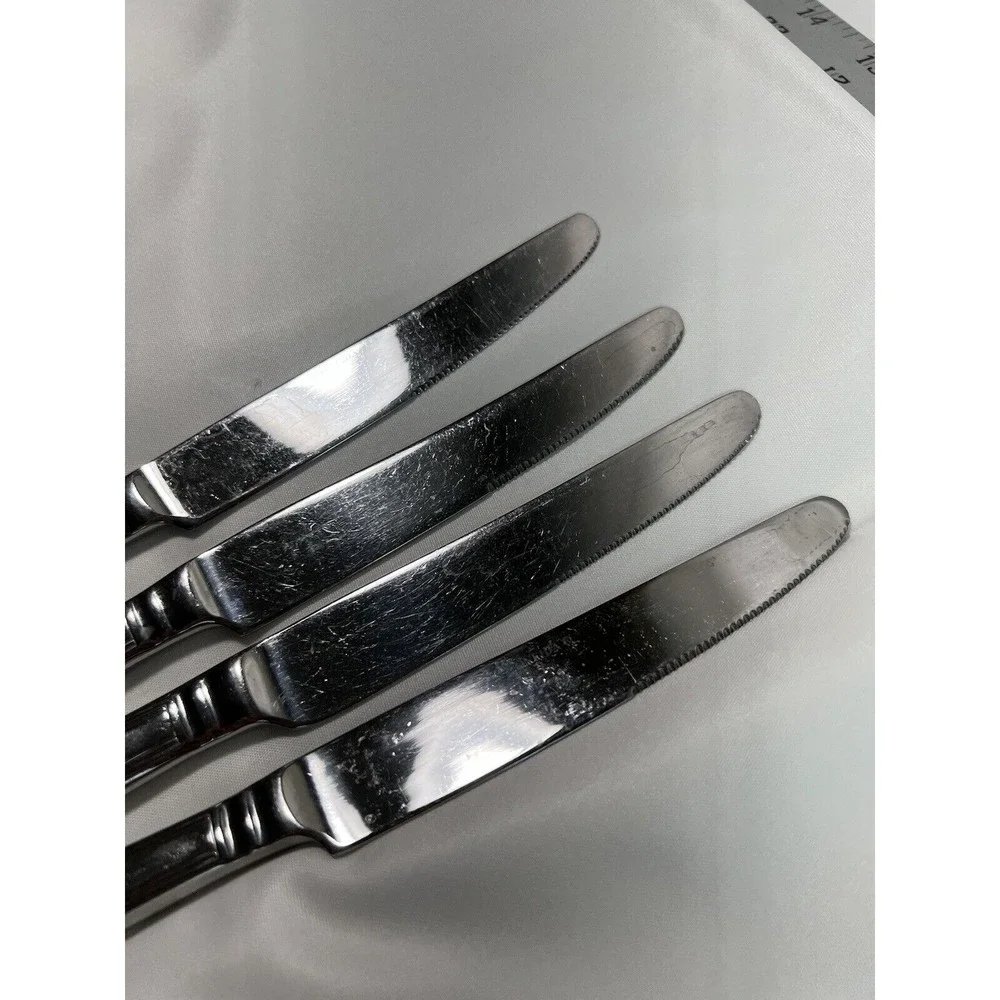 Oneida Stainless‎ 9” Dinner Knives Set Of 4